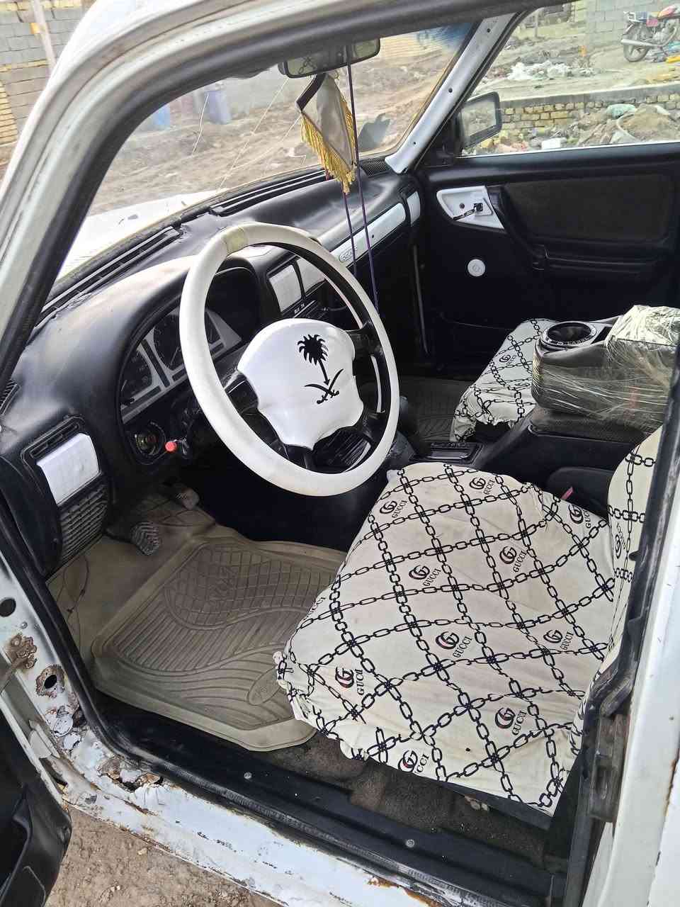 سلام عليكم فولكه للبيع السعر 20
جاهزه كير جديد حداديه جديده اكسن جديد باتري جديد
تايرات جدد مسجل سماعات 4 يشكن الذان 😅 جاهزه اخر حبايه البدي شوف لعين بي تلحيضات ***********
مكانهه ناصريه شطره بيع ومراوس
