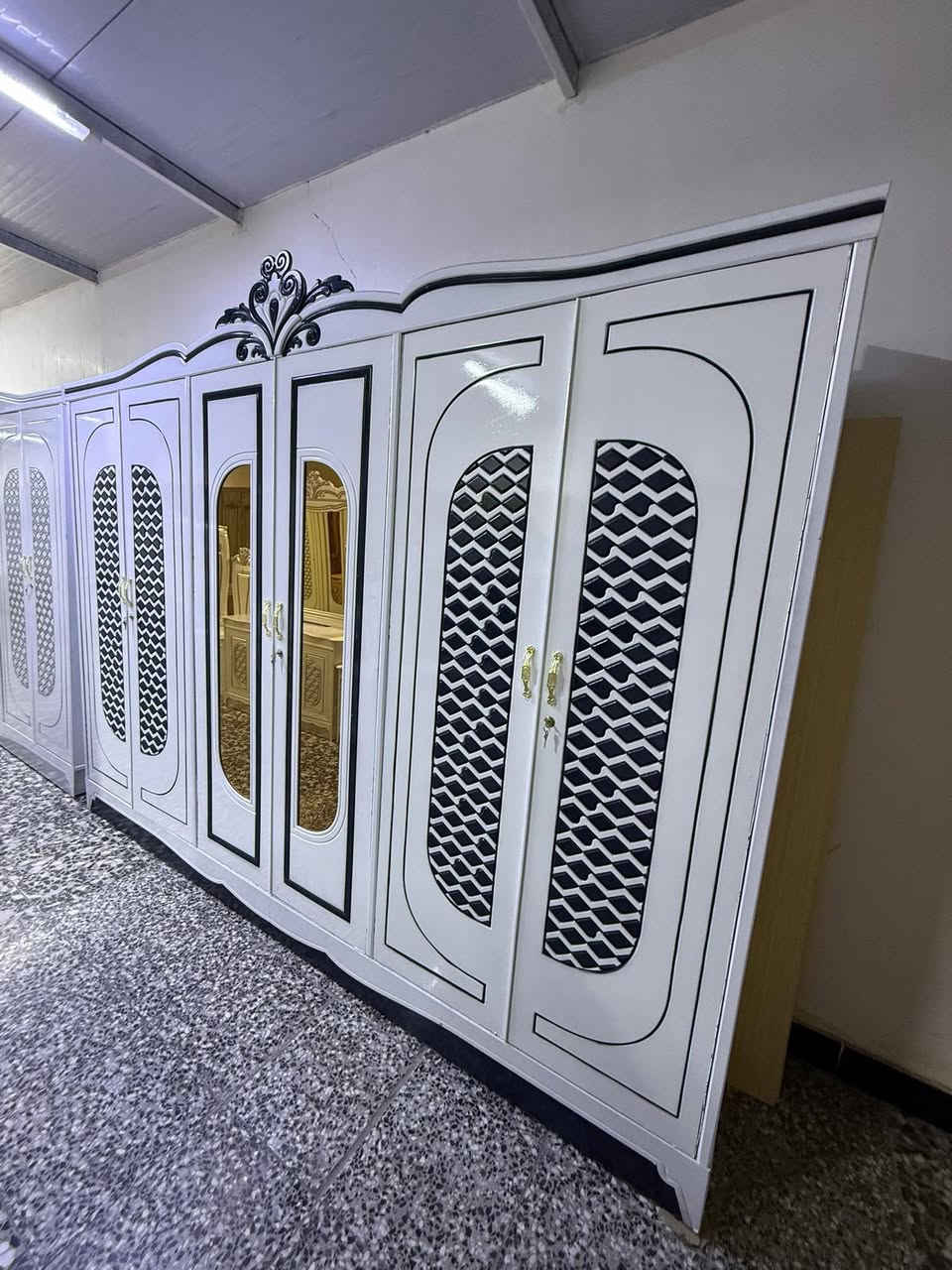 (تخفيضات نهاية شهر رمضان)
غرفه نوم صاج عراقي جديد شغل حديث تصميم تركي صبغ حراري ابيض حفر سينسي زاوية بارتفاع كنتور صومية السرير 6 أرجل بلوك اسود الشد و النقل مجاني داخل مناطق بغداد و يوجد خدمه توصيل لكل محافظات


**إذا كنت صاحب هذا الإعلان وتريد حذفه لأي سبب، رجاءا أرسل رسالة إلى الدعم الفني**