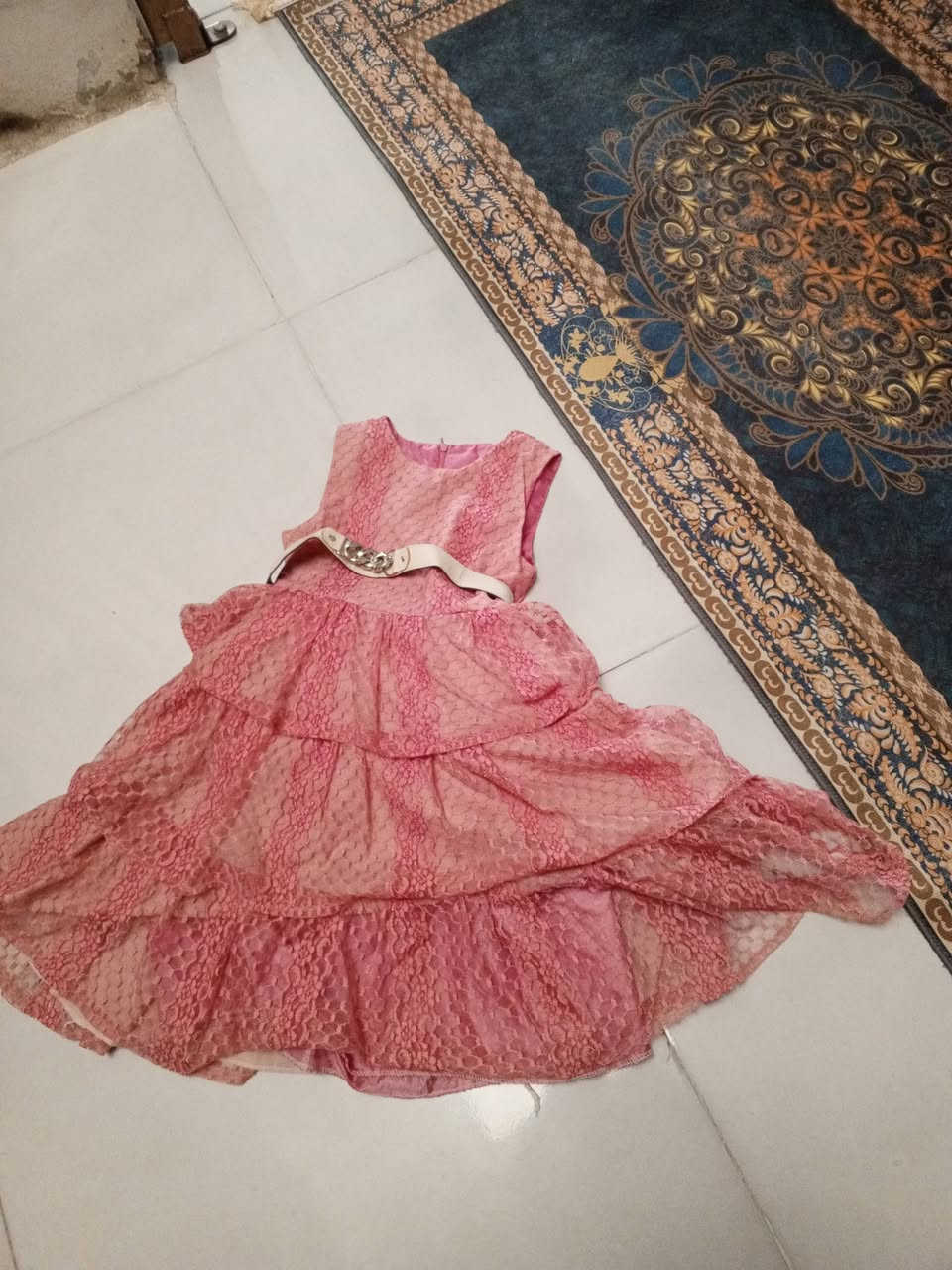 بدلا ت اطفال للبيع نظيفات جدا ملبوسات  مرتين فقط... وبسعر 15.. للوحده للتواصل اتصلي... ***********
