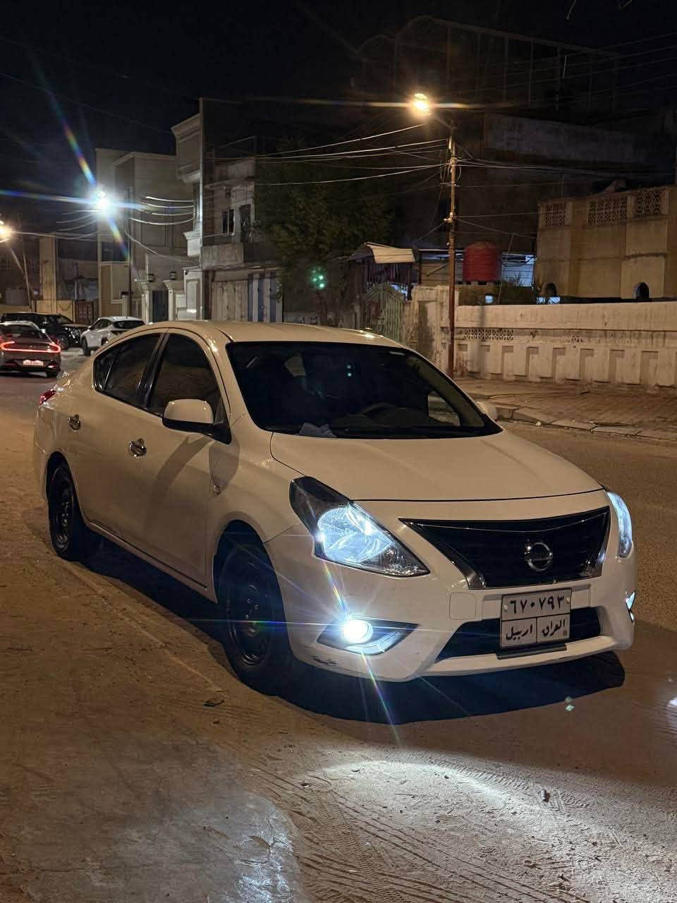 السلام عليكم
نيسان صني هندي 2021
صبغ اربع اصابع باب السايق فقط واماكن بيها بارد ورصعات خفيفه كما موضح بصورة
السنويه تنتهي بعد شهرين ونص 
السعر 105وبيها مجال
للاستفسار بصرة 
*********** واتساب فقط 
*********** اتصال فقط
