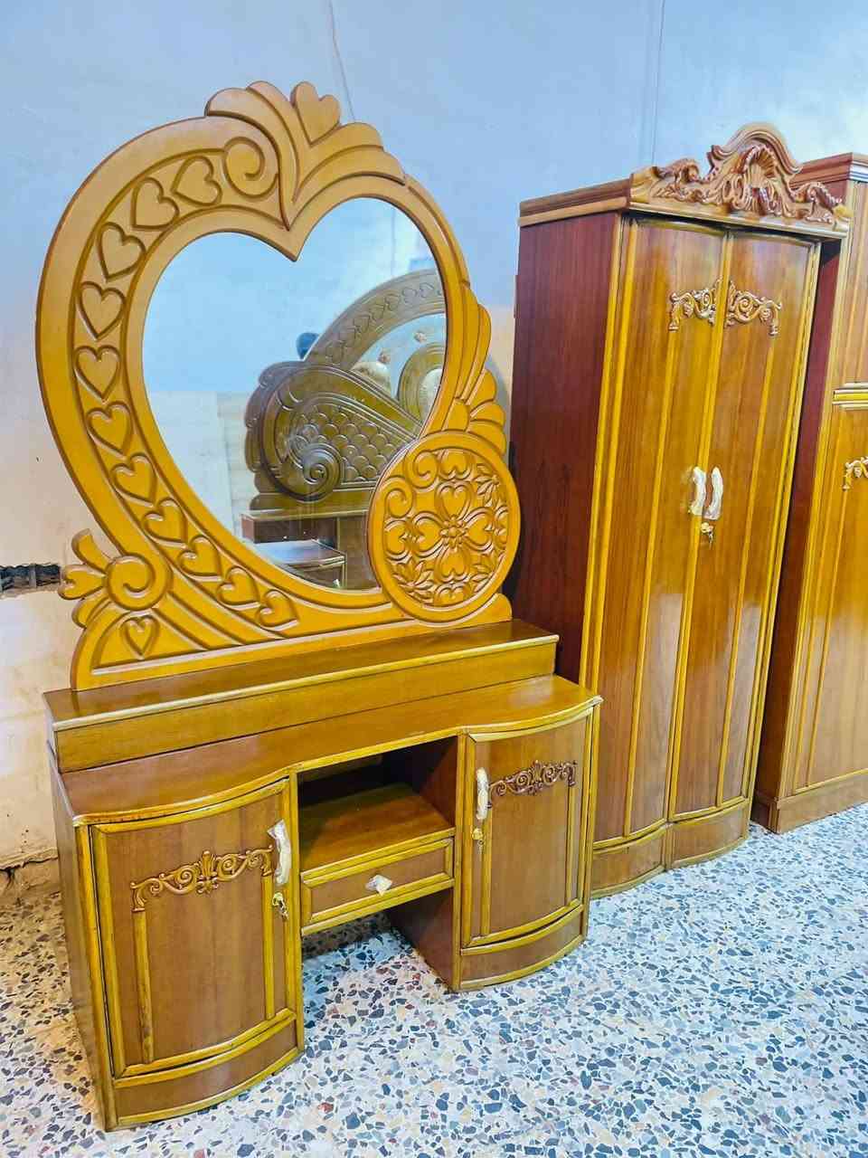 السلام عليكم 
غرفه صاج عࢪاقي مستخدام 
غرفه5/ابواب 📌
السعر 650
نضافه 80/💯 
معا نقل فقط داخل بغداد 
واتساب ***********
