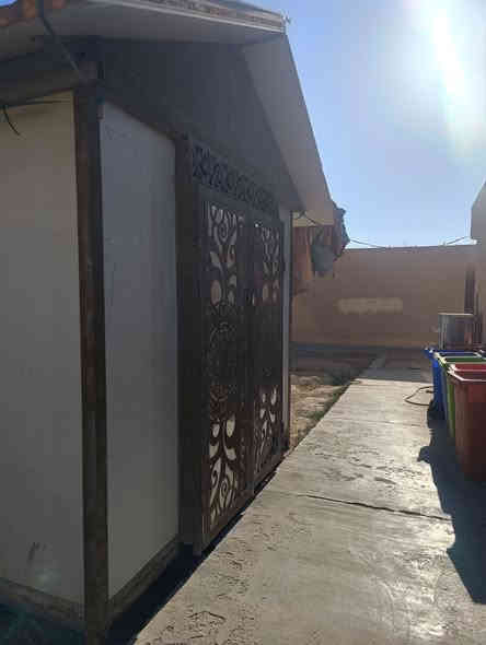 السلام عليكم
كرفان سندويج شغل درجه اولى الكاعيه مالته خشب الطول 5 والعرض 3 والارتفاع 3 
سعره 1700 وبي مجال 
***********
