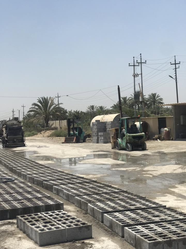 السلام عليكم معمل بلوك للبيع جديد وجاهز شغال خير من الله سبب البيع عدم التفرغ مكان شارع المداخل مقابل مدخل٣ لمعرفت بقية التفاصيل الإتصال ع الرقم التالي ***********
