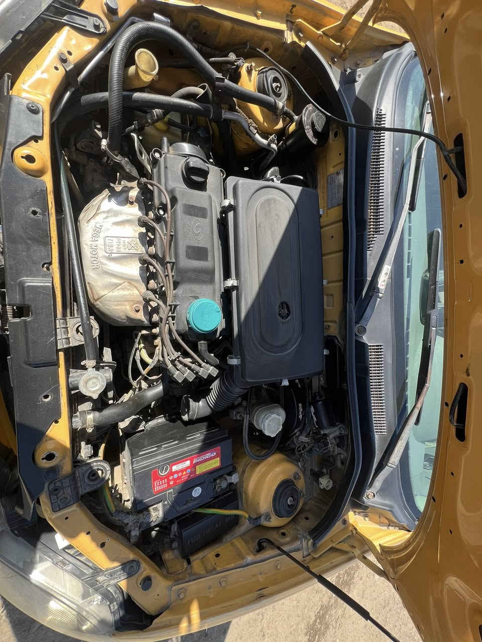 سلام عليكم للبيع طيبه موديل 2015 سياره كامل كير مكينه خير من الله مال جني سنويه 27 رقم جديد بغداد بيه تعديل بارد باب السايق ولي خلف الباقي كفاله *********** المكان بغداد جسر ديالى
