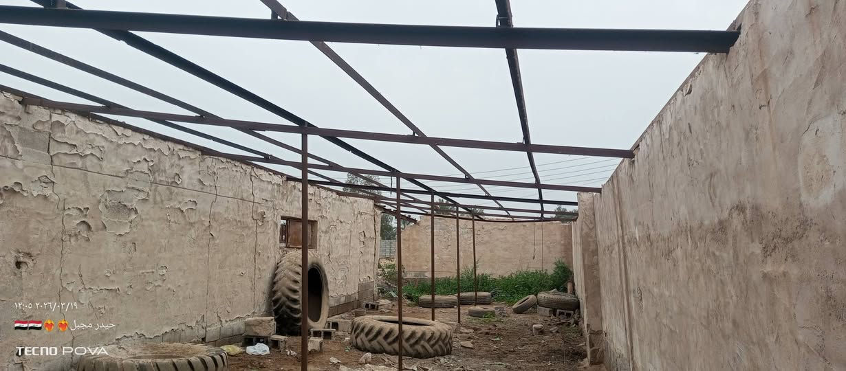 السلام عليكم عندي حديد للبيع طول 30متر العرض 6متر اتصل على رقم الهاتف ***********. عنوان بغداد تقاطع النهروان
