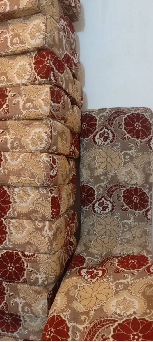 جلسه عربية مستخدمه نظيفه للبيع الكويتي الدوشك الوجهين
دوشگ عدد١٠
ركن عدد١
مسند ضهر ١٧
١٠ تكيات
يكفي استقبال بمسافه ٤*٩
للاستفسار اكثر *********** واتساب
مكاني الشطرة
