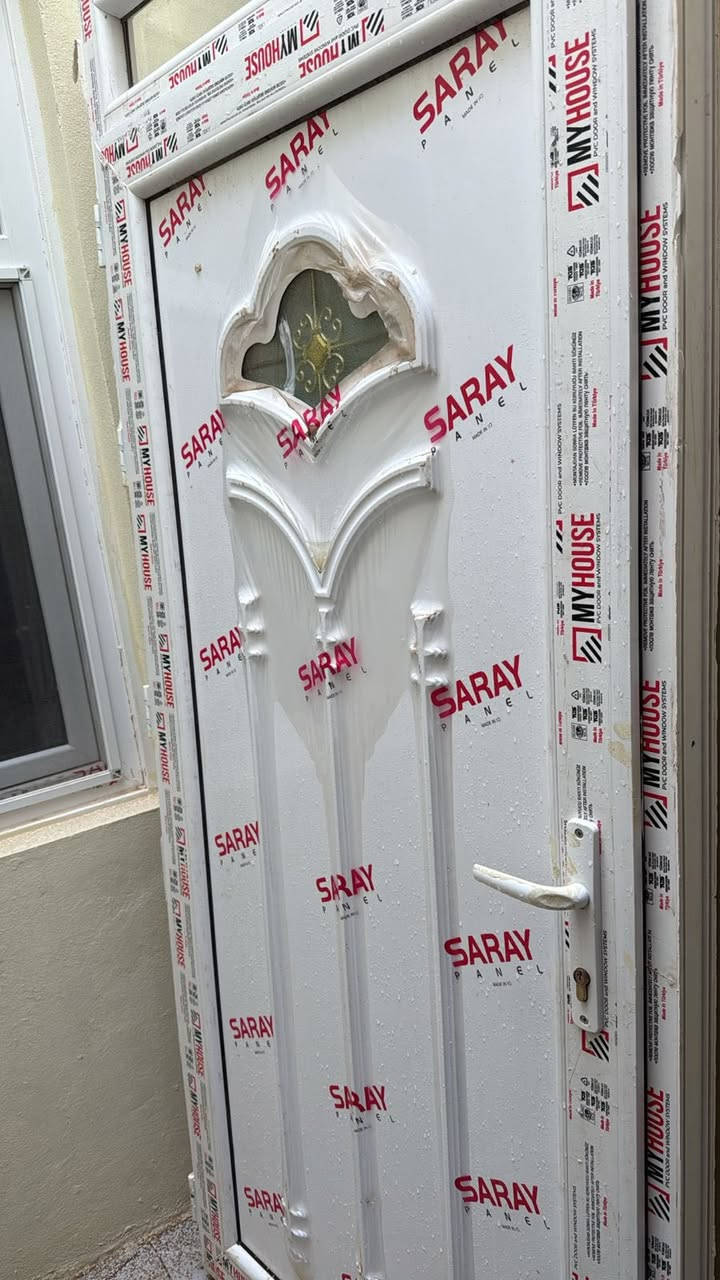 بيبان بي في سي كل قطعه وسعرهه
قياسات مختلفه 
للتواصل عل رقم ***********
