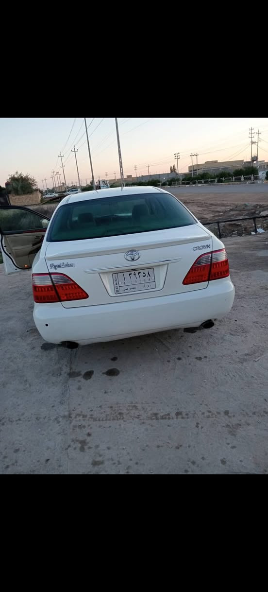 شاهينه كرستال 2004 تحويل مباشر  3 دگم شاصي 82
كفاله عامه من الگص والضربه والعيب الشرعي شرط
 جاهز مكينه وكير حاويه السعر 120 وبيه مجال ..المكان ناصريه  
***********

