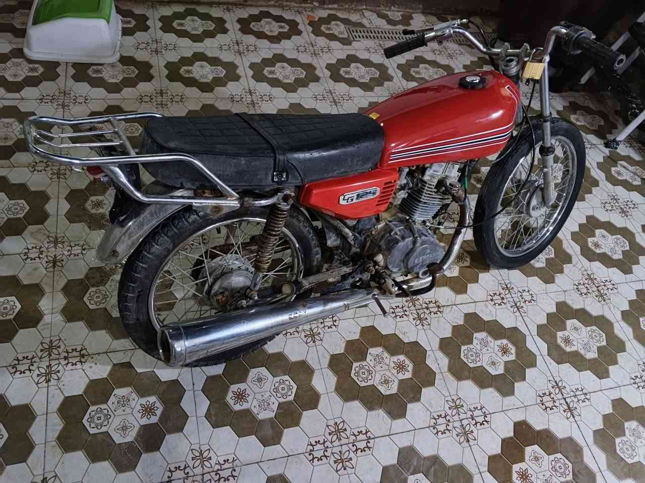 اربعه كير بيها محرك مال خمسه كير للبيع تجفيت وتعمير كله جديد ..درجه بدون أوراق مكفوبه من السرقه تجي تاخذها من باب بيتي سعرها 125 قفل كربلاء خلف العاب النوارس ..لتكول ليش مجهول الهوية ..هذه الفيس مو مالتي واني رجال معروف وحاط رقمي***********
