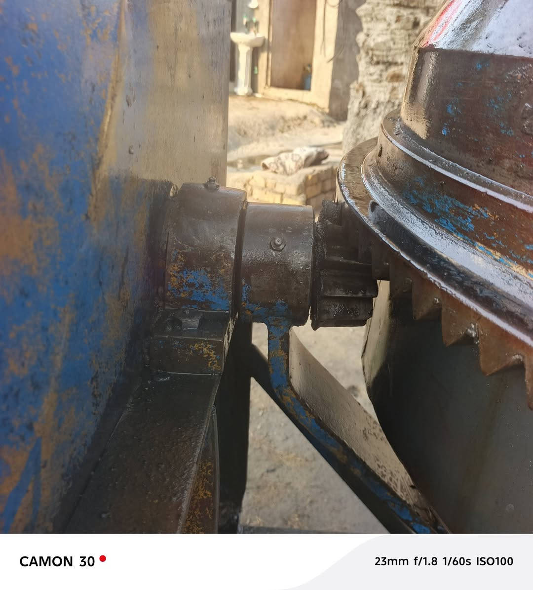 خباطه لبناني جاهزه للشغل لبيع ***********
