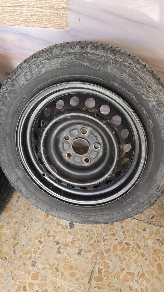 ويل حديد كامري ٥ ستدات مع الاطارات جديدة 
بدون ممات سعرهن 200  مكاني معقل الابلة حجم الاطار  216/60R16 
*********** البصرة, العراق
