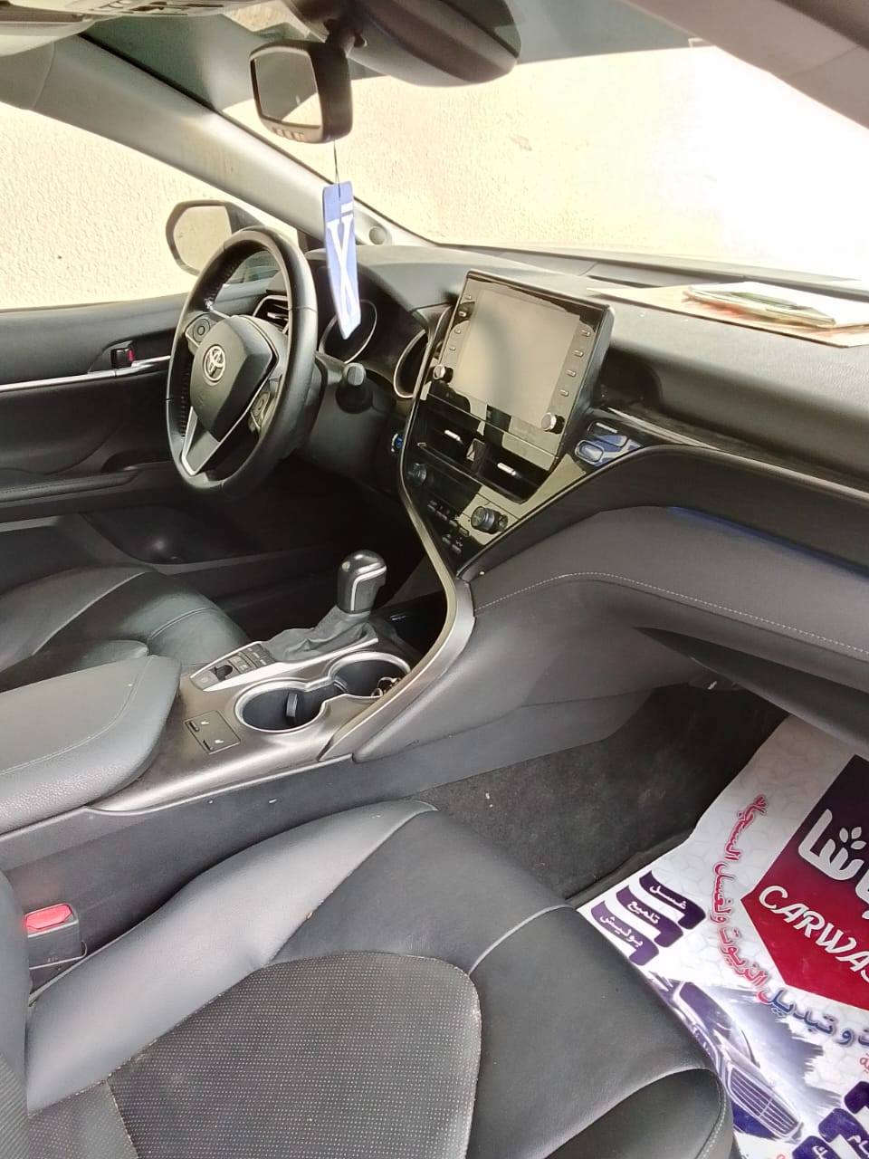 بسم الله الرحمن الرحيم
من رخصت الأدمن 

كامري مديل 2022 فول مواصفات الأخير هايبرد

1- دخول ذكي 

2- فتحه 

3- داخل اسود جلد 

4- رادار امامي وجانبي 

5- لد امامي وخلفي  ولايت زنون بلادي

 وبعد بيها هواي مواصفات 

 لون سلفر صدر الحمامه وارد امريكي كفاله عامه بس بيها طخه كلش بسيطه بداير الخلفي  وباقيه ع وضعها سيارة جديدة بمعنه الكلمة 

السعر 235 ورقه وبيها مجال واذا اكو مراوس ابي كم فلاونزا رقم الهاتف ***********
