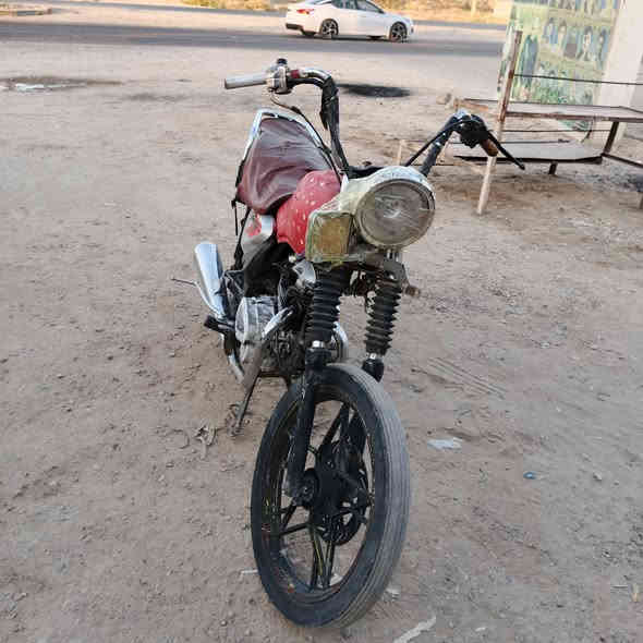 سلام عليكم موطور جني البيع أوراق كامله شغال مال العب السعر 125 وبي مجال مكان ديالى شهربان جسر مهروت الشراي ينتصل عله هذه الرقم  ***********
