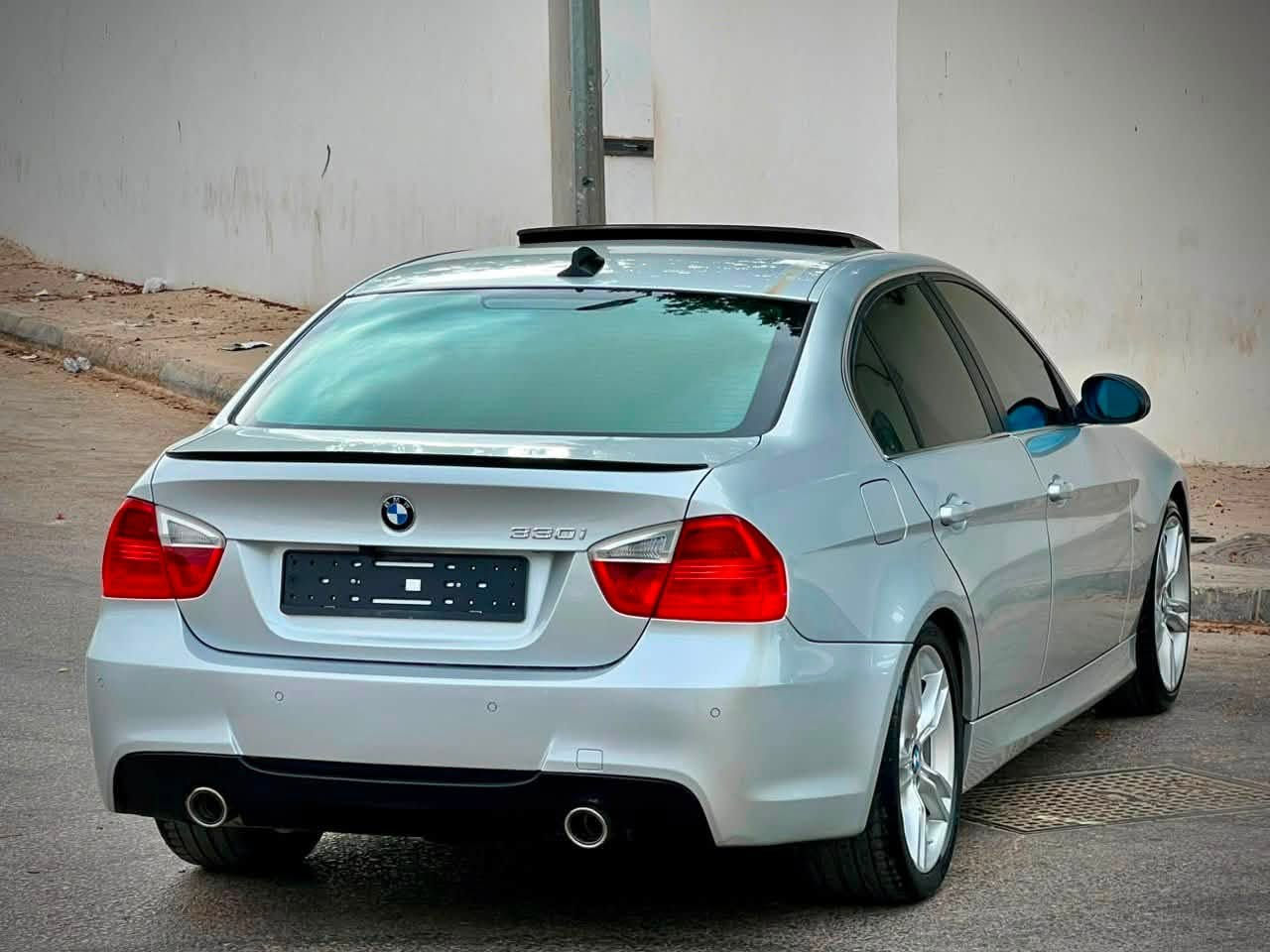 ⚜️الله يبارك🤍 بسم الله #ماشاء الله 😍⚜️
ميماتي2007 #جديدة السيارة عيب لا✋💙
‎‏▪️⭐️  #BMW325 ميماتي 💥💥
درجة #أولي فل رقم 1  
موديل2007  
تاريخ دخول 6.2026. 26
‎▪️⭐️ عدد المسافه.المقطوعه 102مشي الاصلي }  
‎▪️⭐️  إشارة ترحيب 
 محرك 25
‎▪️⭐️بصمة تشغيل 
شاشه وماوس
ستاير جنابيه وخلفيه‎▪️⭐️
‎▪️⭐️  تكييف ديجيتال 
‎▪️⭐️  تحتوي { CD }  AUX ⚜️ USB
‎▪️⭐️  تحكم كامل في   +  ف ستيرسو 
‎▪️⭐️  منع إنزلاق 
‎▪️⭐️  مرايات كهربائية  
‎ديسكو {18}
‎▪️⭐️  تيك تام فودرة Mوستيرسو 
‎▪️⭐️  كمبيو أوتوماتيك  
‎▪️⭐️  اطارات جديدة كلياً وممتازة 
‎▪️⭐️  حساسات خلفية 
تحكم كامل في وقود eco▪️⭐️
       
 
السعر✔️المكان \ طرابلس
 استفسار 0911625094
0942944692


**إذا كنت صاحب هذا الإعلان وتريد حذفه لأي سبب، رجاءا أرسل رسالة إلى الدعم الفني**