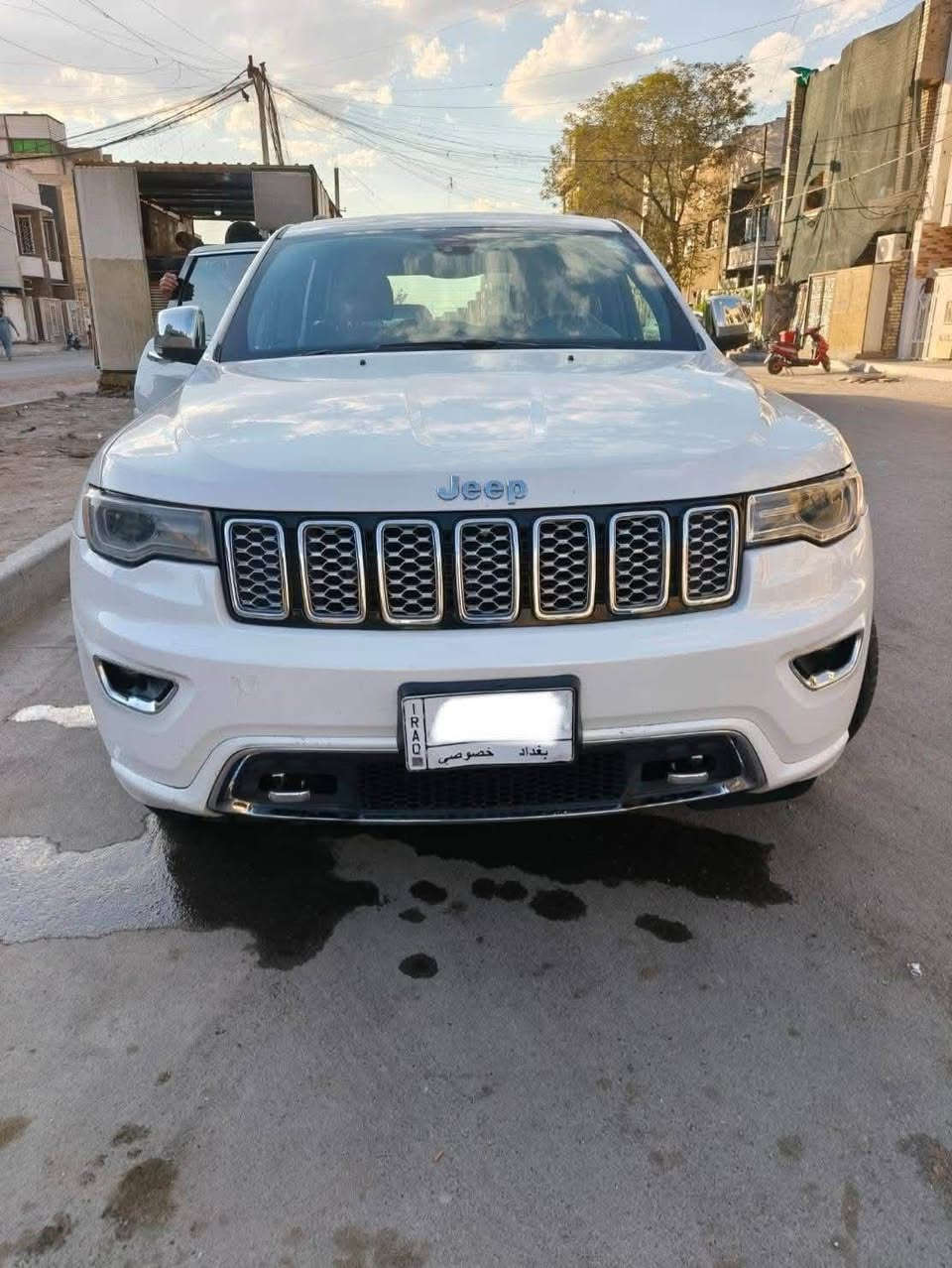 السلام عليكم ....
جيب اوفر لاند موديل 2017

مواصفاتها معروفه وارد امريكي وصور الحادث موجوده السياره بدون دكه جاكوج 

السعر 18 الف 
العنوان بغداد الكرخ 
***********
