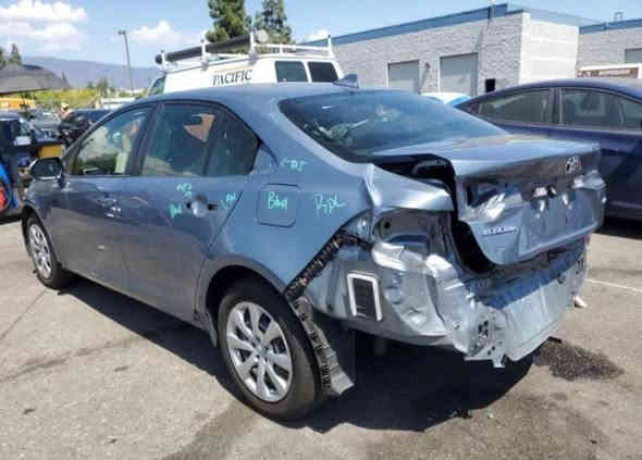 السلام عليكم 
للبيع فقط
تيوتا كورلا
موديل 24
نص فول
حادث واضح
بجم كفاله
كير مكينه كفاله
شواصي لغود كفاله
بدون ايرباك
لون حلو 
موعد الوصول قريب
السعر الى الامارات ( 88 ) ورقه 

للتواصل متوفر فقط ( اتصال + واتساب) 
***********
