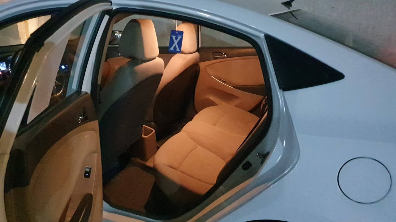 السعر   ٩٠. الاتصال*********** 
اكسنت موديل ٢٠١٤ خليجي فول مواصفات فتحه تحكم استيرن اشاره ب مريء

محرك 1600 جديد 

بيه قطع صبغ جاملغ امامي وثاني شبر صبغ بدون داخل شرط 

مكينه وكير وحداديه جدد تخم  تبريد ثلج سياره مال جناي وعليه ادامه كامله جاهزه ع آخر شي 

مكانه#نجف
