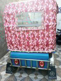 تكتك للبيع جديده ما ماشيه السعر خمسه ملايين او مراوس بسيارة 0781194190...