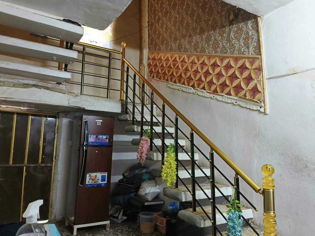 دار للبيع مع الأثاث 🤍🏡
المدائن / مجاور التسجيل العقاري
المساحة ١٢٥ م ، طابو صرف مع كافة الخدمات، يحتوي على ٣ غرف نوم و صحيات و كرفان في الطابق الثاني بمساحة ٤×٥ ، السعر ١٥٠ و بي مجال.
للتواصل : ***********
