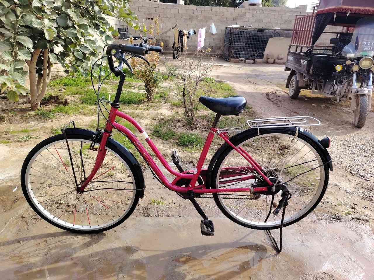 السلام عليكم 
بايسكل للبيع نظيف تبديلات 
ال سعر 75
مكان الشرقاط الساحل الايسر قريه عويجيله ***********
