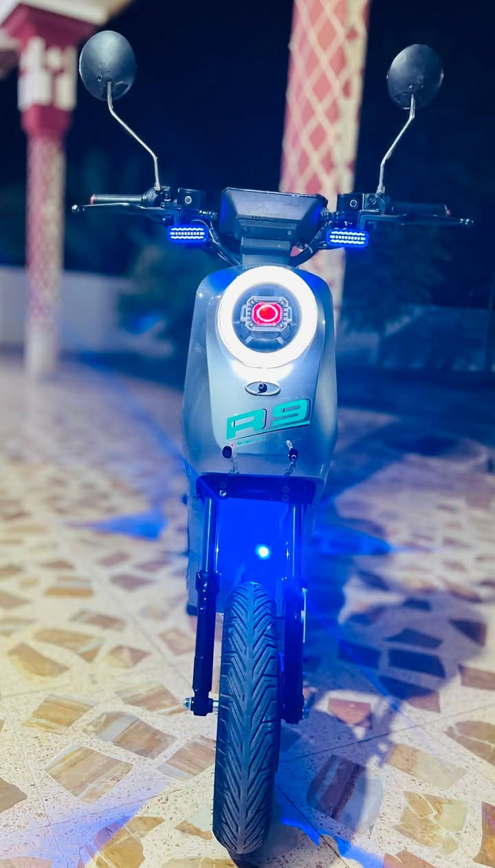 للــبــيــع دراجــة شــحــن

#R9

فول مواصفات 

4 گير 

سرعة 99

نظام الـ R يرجع عالبگ

لايت عالي ناصي زنون 

اشاير ودبل اشارة 

#الــسســععــرر_400وبي_مجال 

مكاني صلاح الدين بيجي

***********
