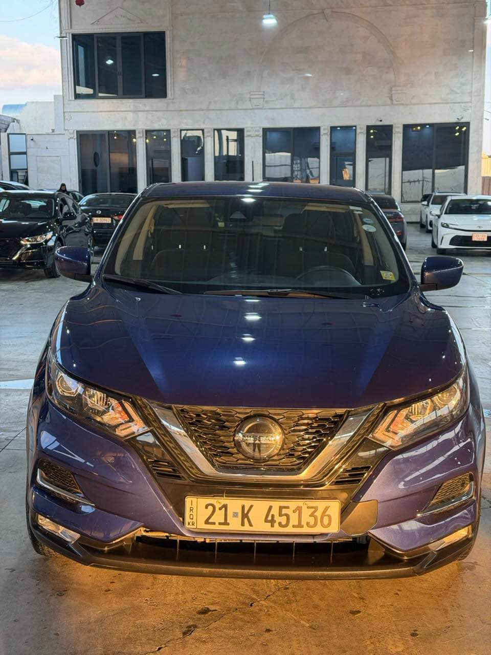 Nissan Rogue                                  نیسان رۆگ مۆدێل٢٠٢٢  )مواسەفاتی فول فولە بەس پانۆراما نیە برێک بەسمە شاشە گەورە شەخال ئاوێنە حاسە رادار کوشن نیو جلد لایتی ناوچەی کوێر بەردی ساڵۆنسای تیایەتی ٤تایەو ویلی لۆک تازە پۆڵیش کراوە سەیارەکە زۆر جوانە بێ ئێرباک تەقین یەک دینار مەسرەفی تیانیە سەیارەکە ٢پارچەو  
پەڵەیەکی بۆیاخە بێ ناوگرتن پێش و پشتی کەپسە 
شوێن سلێمانی
نرخ:١٢٧$
رەقەم: *********** السليمانية, العراق
