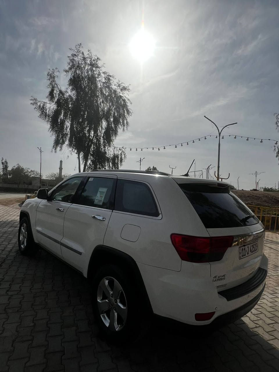 سلام عليكم البيع 
جيب لاريدو 2011
امريكي سياره بيهه صبغ ٣ قطعه امامي بدون اربيك بدون دواخله
سياره رقم بغداد
محراك كيار كفاله 
العنوان ديالى بعقوبه 
الرقم ***********
السعر 147بيهه مجال قليل
