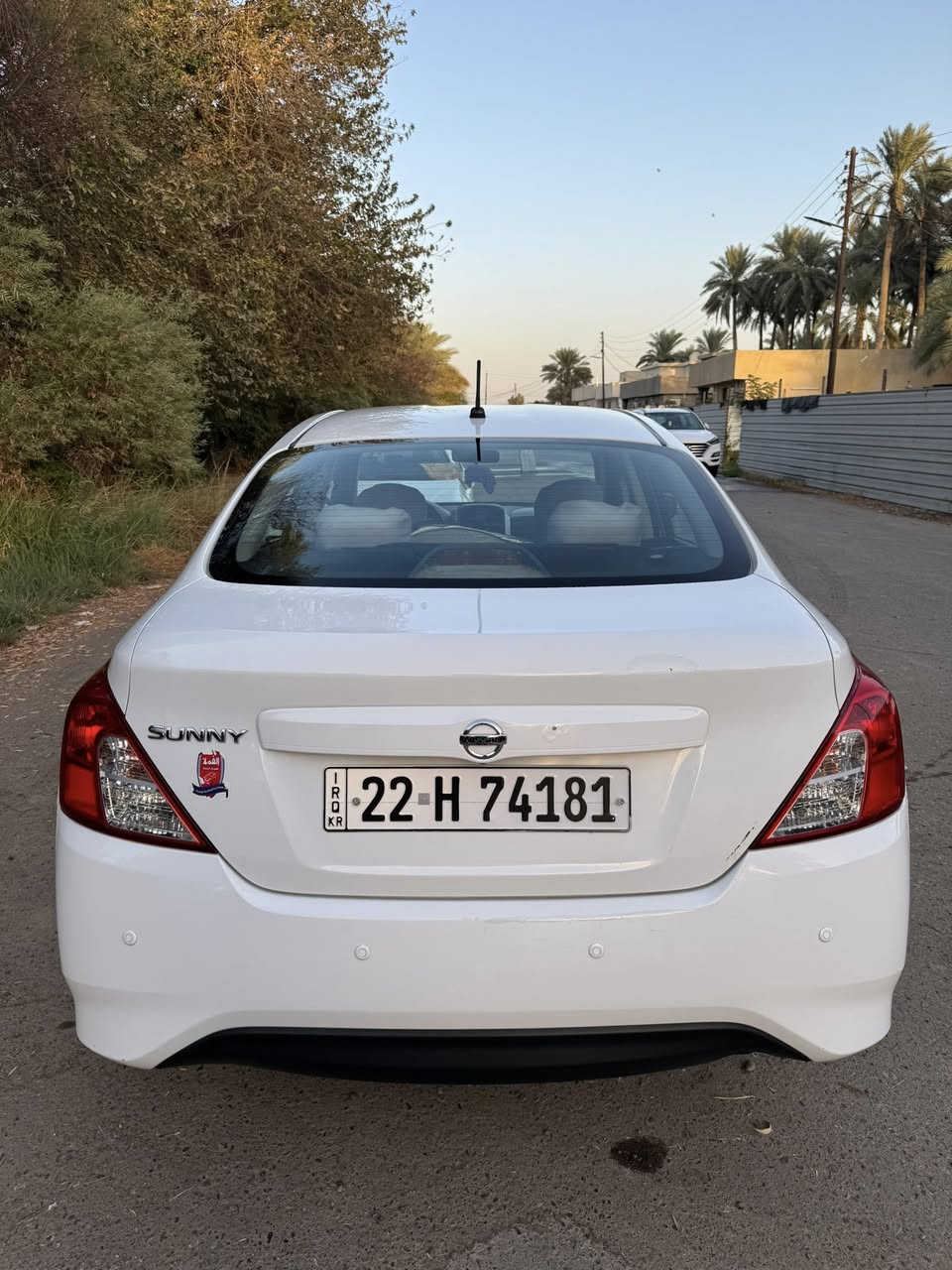 سلام عليكم نيسان سني موديل 2023 مكفولة من الصبغ والبارد السعر 124 مكان سياره بغداد حي الخضراء رقم ***********
