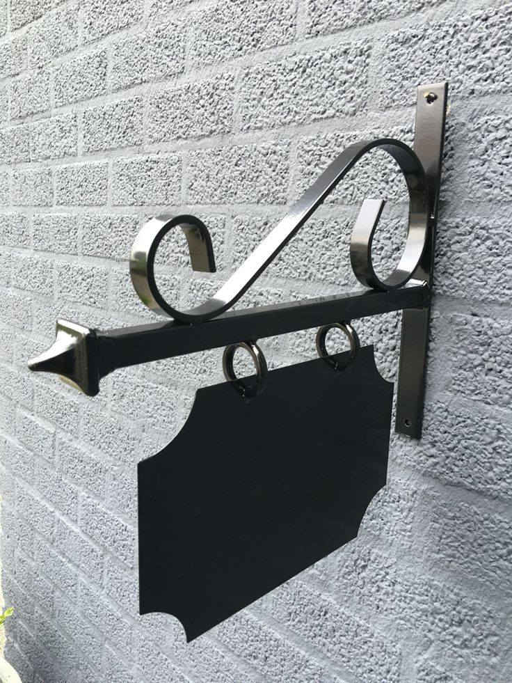 لاول مره .
نحن من نعلق اسمك علئ باب بيتك
قطع اسماء  للبيوت والشقق
تصميم فاخر  شكل جذاب 
اسم صاحب الدار
القلب والمهنه رقم الدار
اسمك علئ بابك عنوان الذوق والفخامه
السعر 18 الف دينار


**إذا كنت صاحب هذا الإعلان وتريد حذفه لأي سبب، رجاءا أرسل رسالة إلى الدعم الفني**