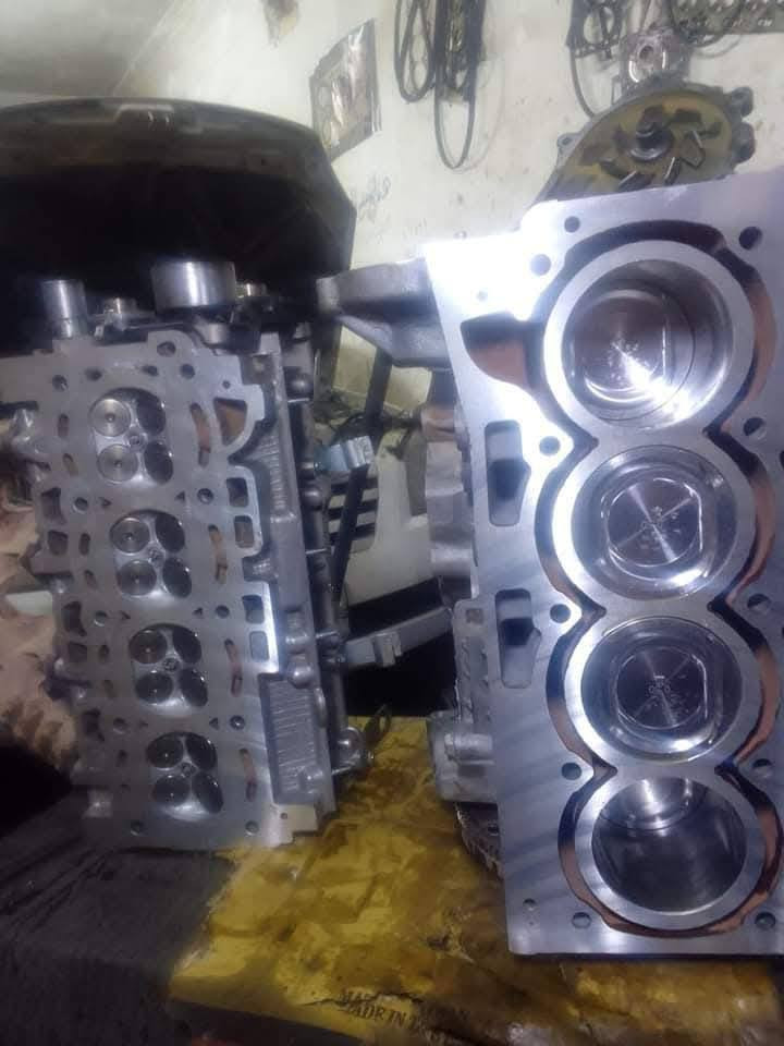 السلام عليكم ورحمه الله وبركاته اخواني الطيبين اليوم موضوعي عن الدهن والشغل الصحيح ليش انكول روح اختصاص وسيارتك اهتم بلدهن ولا تمشي ورة أهل الخبرة شسوي وادير دهن اليوم كلمن يحجي ابكيفة
يا حبيبي اهتم بسيارتك الدهن ابموعدة الماء اصلي او اخضر 50ب100مو آلة فول علمودك 
والشغلة الأهم من تجي الاختصاص انت ترتاح ليش 
لانهو هو يكلك استريح تأخذ الصافي 
انت مو تفتح كيس وكور دكول تجفيت عمي والله هاذا مو تجفيت إدامة الشي المضرر 
التجفيت العام تطلع المكينة برة وتتفصخ برغي برغي وتنعاد من جديد كل الاغراض هاذا التجفيت 
واليوم انت ابو سيارة لازم يكون عندك معرفة في التجفيت والادامة وغيرهن 
اني من احجي علمودك يا حبيبي واي واحد يصير عندة عطل قبل كلشي يخابر ويتاكد اشو ما فديوم دك علية أحد ما نطيتة العطل بلمضبوط 
يا حبيبي اني انصح أما المحركات وغيرهن ما امدح بيهن هاي مال كازكيت حديد وغيرها صارت شغلة قديمة 
الكازكيت الحديد والمحرك الوارد خليها بالك بلصيف تشبع ادفانز 
آلة محسن أما من تجفت على ايدك والفيتر يعرف يشتغلها على أجواء العراق والبنزين وغيرة نام رغد يعني بين قوسين التجفيت افضل شي 
وضمان الك احسن من المحرك ابو ال15يوم وراها انت تبتلي اضل يومية سلام عليكم يم الفيترية اليوم السيارة من اضل على ايد فيتر بعد ما تعطل ليش اول شي الخبرة ثاني شي المواد اصلية وثالث شي هو الفيتر يعلمك شسوي 
هاذا كلام موجة الكل الإخوة 
واي واحد يحتاج شي اني بلخدمة الكل واليوم كلشي اعرف وكل واحد يجي من الكروب آلة معزة واحترام ومنقصر ويا ابدا 
تحياتي الكم ابو يوسف واي استفسار ***********اليوم من يصير عندك عطل جيبها ومالك علاقة تطلع السيارة جاهزة واحد على واحد واليوم اهم شي يكون والواحد مو همة الفلوس بس حق تعب ولا استغلال ولا شي ابو السيارة وين ما يريد يجي وياي يعوفها وراي احنة على مرام شتريد وياك 😂😂😂❤️فيتر كهربائي حداد صدر مواد اصلية  يعني ورشة متكاملة الك والأدوات كلشي متوفر من الغالي إلى الرخيص وكلشي وسعرة
