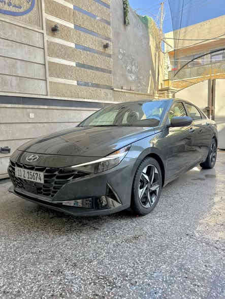 للبيع 

النترا 2023 وارد كندي 
مرقم بغداد انكليزي بأسمي تحويل ثاني يوم

حادثها بارد ربع الباب سايق وشوية من جاملغ فقط 
وطلع بيها كلير قطعتين بنيد وباب الايمن بدون حادث 
وبدون فتح ولا تبديل 
موجود سونار مرفق بالمنشور

فول موصفات لمتدد 1/1 
-بصمة تشغل عن بعد 
-فاتحه سقف 
-شاشة دجتال متصله 
-لد خلفي متصل 
-ويل كب 17 مميز
-اشاير بالمري
-دواخل بيجي جلد 
-انارة داخلية متغيرة 7 الوان 
-سايد بريك كهرباء 
-اتو هولد 
-ثلاث انضمة قيادة 
-فول تحكم سيرن
- رادار تحديد مسار
-رادار تحذير نقطة العمياء
-رادار قيادة شبة ذاتية 
-كامرة خلفية 
-محرك 2000 دوش 
-حاملة اكواب 
- ماشية 29 الف فقط
-لايت زنون 
-شاشة تبريد مناخ منفصل 
- شحن هاتف لاسلكي
وبعد بيها هــواي موصفات

السيارة جديد اسبيرها والجك مانازلات
مكانها بغداد
السعر : 168$ ورقة 
الاتصال☎️ ‭0770 963 3108‬
