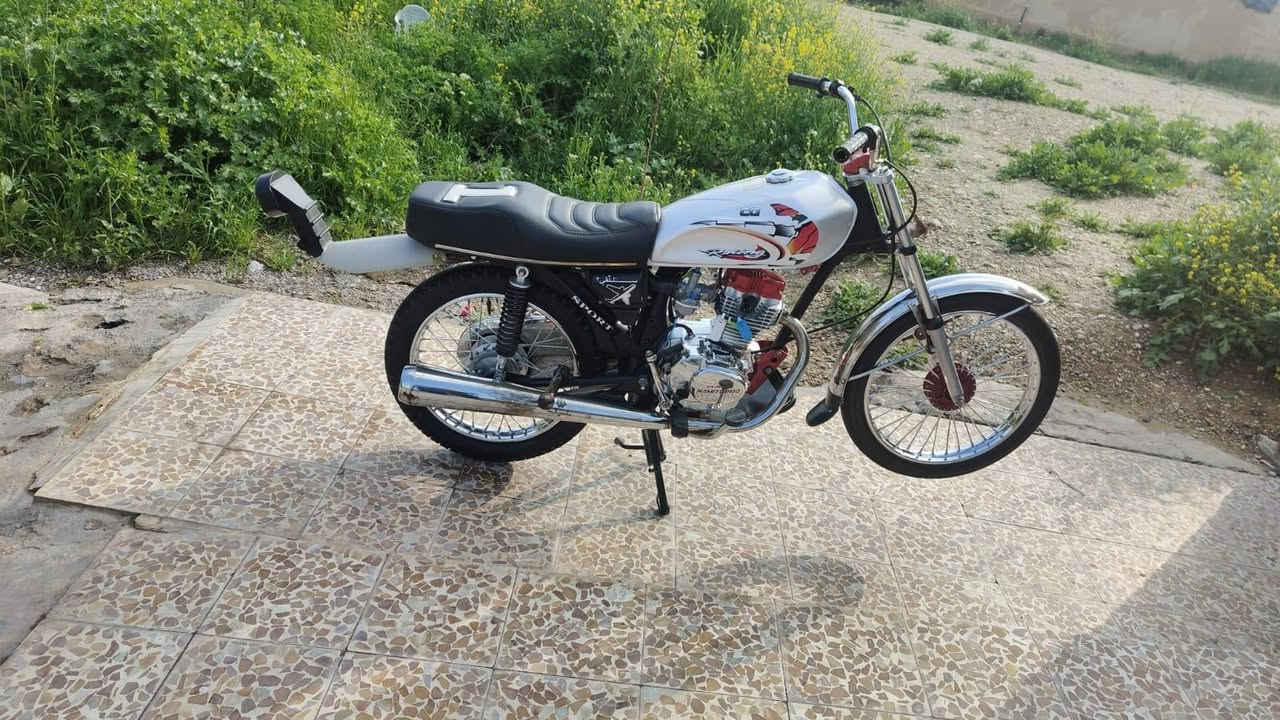 للبيع تيربو 2026 جديده لوك ما صار شي من مطبكها سعر 725 عنوان موصل الجانب الايمن مكلف بل نشر رقم صاحب الدراجه ***********
