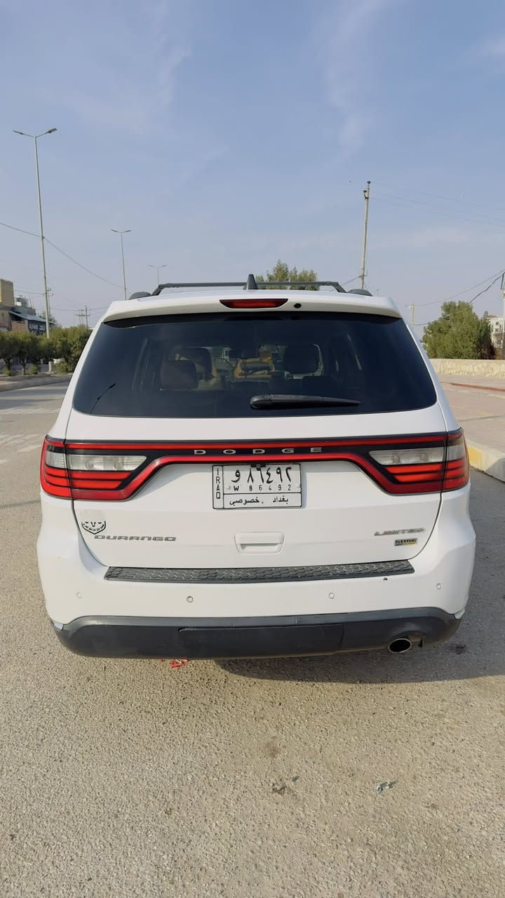 السلام عليكم 

دوج دورنكو ليمتد موديل 2015 رقم بغداد بأسمي 
فول مواصفات ما عدا الفتحه 

حادثها جاملغ و باب السايق صور الحادث بالمنشور 
محرك و كير مكفولات 

مكان السياره ميسان 
السعر ( 205 )

للاستفسار اكثر 
الاتصال ‭0783 468 2884‬
واتساب  ‭0770 270 0612‬
