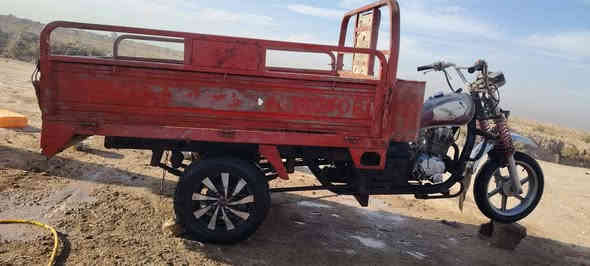 ستوته للبيع فحل موديل 2017 اوراق المكان ديوانيه نقصه بس كهربائيّات والباقي مكفول السعر 850 وبيه مجال لشراي رقم الهاتف ***********
