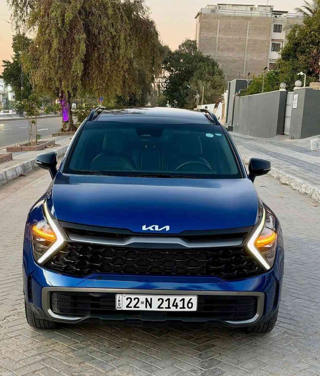 السلام عليكم
للبيع فقط بدون مراوس
كيا سبورتج( X_line) 2024
فول 1/1  أعلى مواصفات 
عداد المسافات  (22) ألف فقط
حادث جانبي جاملغ امامي وباب صبغ 
السيارة دخول وترقيم اربيل جديد بسم شركة تحويل وكاله مضمون
السيارة جديدة وبدون اي نقص 
المواصفات
1- بصمه تشغيل ابواب وتشغيل عن بعد
2- بانوراما 
3-كشنات جلد
4- شاشه كبيره لمس متصل
5- محرك 2500
6- حساسات امامي وخلفي
7- فور ويل 4&4
8- لدات امامي خلفي 
9- اطفاء ذاتي 
10- رادار امامي وخلفي وجانبي
11- تبريد قطعتين  بيانو 
12- كشنات كهرباء وتدفئه 
13- خمس وضعيات قياده (سمارت- سبورت- اقتصادي-ثلجي - اعتيادي)
14- كير 8 سرعات
15- اشاير بل امري 
16- ويل كب اسود 18
17- شحن واير ليس
18-صندوك كهرباء 
19-تنبيه اهتزاز بلستيرن
——————————————————————
للأستفسار 
***********
مكاني بغداد العطيفيه
السعر. 210$
