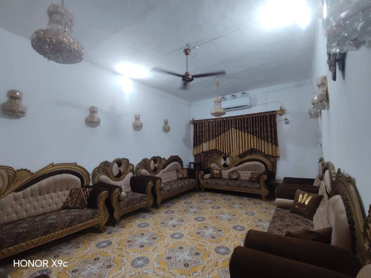 اللهم صًلّيےّ ع محمد وال محمد
السلام عليكم لبيت للبيع🏡 / طابو صرف
        ..مساحَة البيت مـ200
عدد غرف نوم 2
   📍موقع البيت الشيشان الاولئ موقع📌 متاز جدأ
  

رقم الهاتف ***********👉
