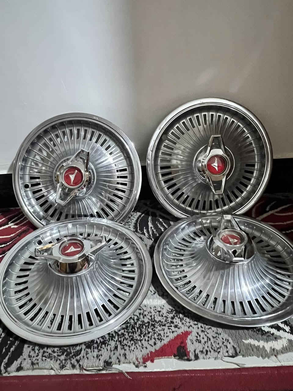 سلام عليكم عندي تخم كبات للبيع 
بس واحد بي ضربه مثل ماموضح بل فديو 
رقم ***********
