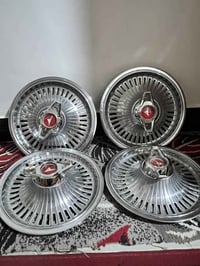 عندي تخم كبات للبيع  بس واحد بي ضربه مثل ماموضح بل فديو  رقم 078245435...