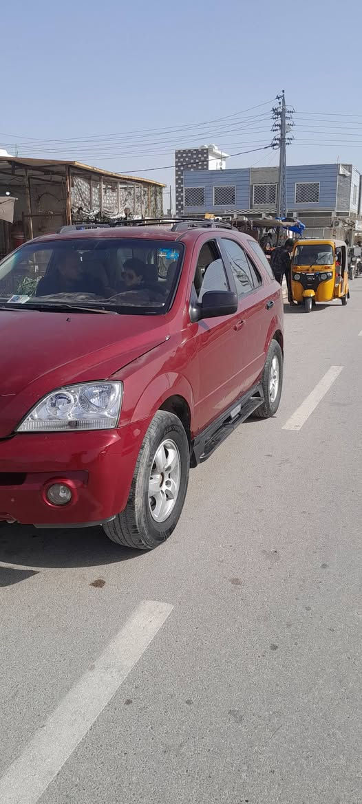 السلام عليكم
سورنتوا للبيع 2006 رقم بابل دولي بيهه ثلاث قطع صبغ سياره جاهزه من كلشي
 للاستفسار الاتصال ***********
