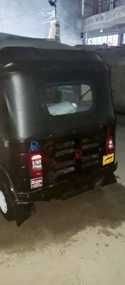 للبيع موديل 18 اوراق قترت خياس مابيها تخم تاير مكينه مال 20 ناعمه التكتك خير من الله وحلوه وكامله كبل لشارع
السعر 3500 وبيها مجال شي قليل***********
