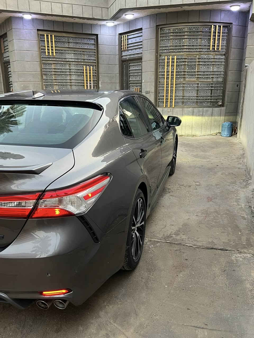 السلام عليكم كامري وارد امريكي موديل 2020فول*********** السعر207بيه مجال
