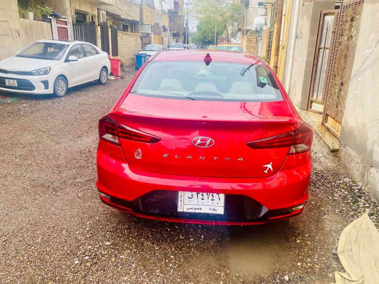 رقم بغداد
ضررها تبديل جاملغ وبنيد

السياره بوضع ممتاز خطين بانزين و غاز 

العنوان الزعفرانيه 

السعر 120  وبيها مجال‭0773 656 8558‬
