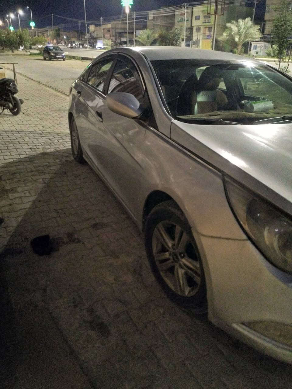 سوناتة موديل 2013 رقم بغداد سيارة نضيفة تبريد شغال ترهم قصاد و ترهم نقد رقم *********** و متواجد خاص
