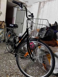 بايسكل للبيع ٢٦ السعر ١٧٠ تايرات جوبلس قطعه نادره ٠٧٧١١٦٠٦٢٠٣