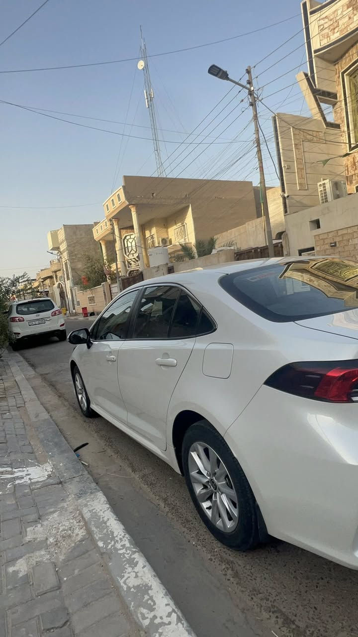 تيوتا كورلاا 2023 للبيع 
فئة ساز فول مواصفات عده فتحه 

1- بصمه 
2-تحكم ستيرن 
3-زجاج كهربائي 
4-ماشيه 67 الف 
5- تنبيه الاصطدام الأمامي 
6-رادار 
7- شاشه لمس 
8-مصابيح زنون 
_____________________________ _______________ 
*وبعد هواي مواصفات 
*مكاني البصره 
*السعر 175 وبيها مجال 
************
************
