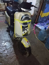 دراجة R11 • بطاريات سليمة • حادث