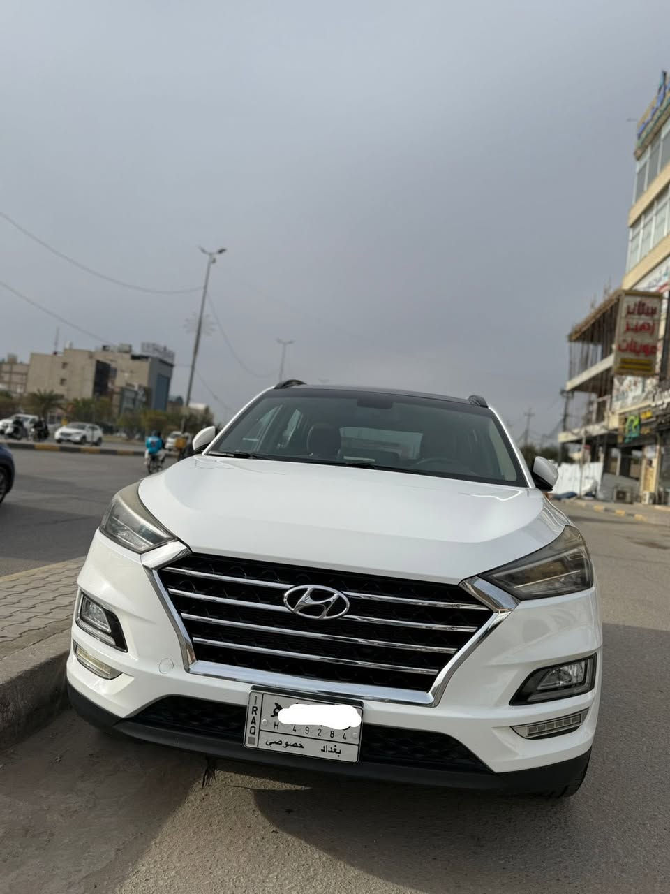 سلام عليكم
توسان 2020 خليجي فول مواصفات 
رقم بغداد مشروع وطني 
السياره مكفوله كفاله عامه ماشيه 109 
مكان السياره كربلاء
***********
