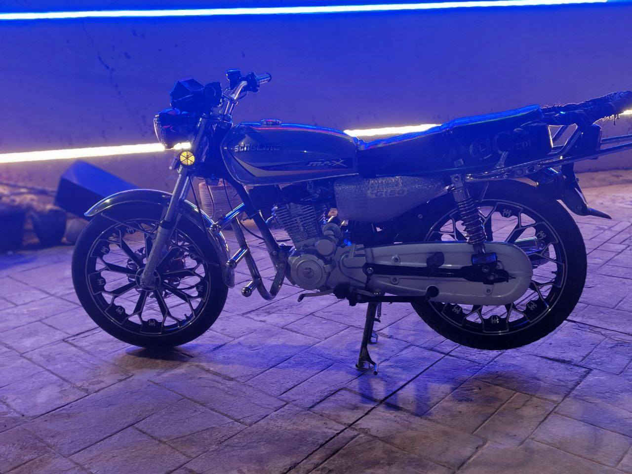 يا الله ٢٤ سيفان مكينه شرط اخت الزيرو للبيع  نضافه شوفت عينك مكاني جسر خرنابات رقمي ***********
