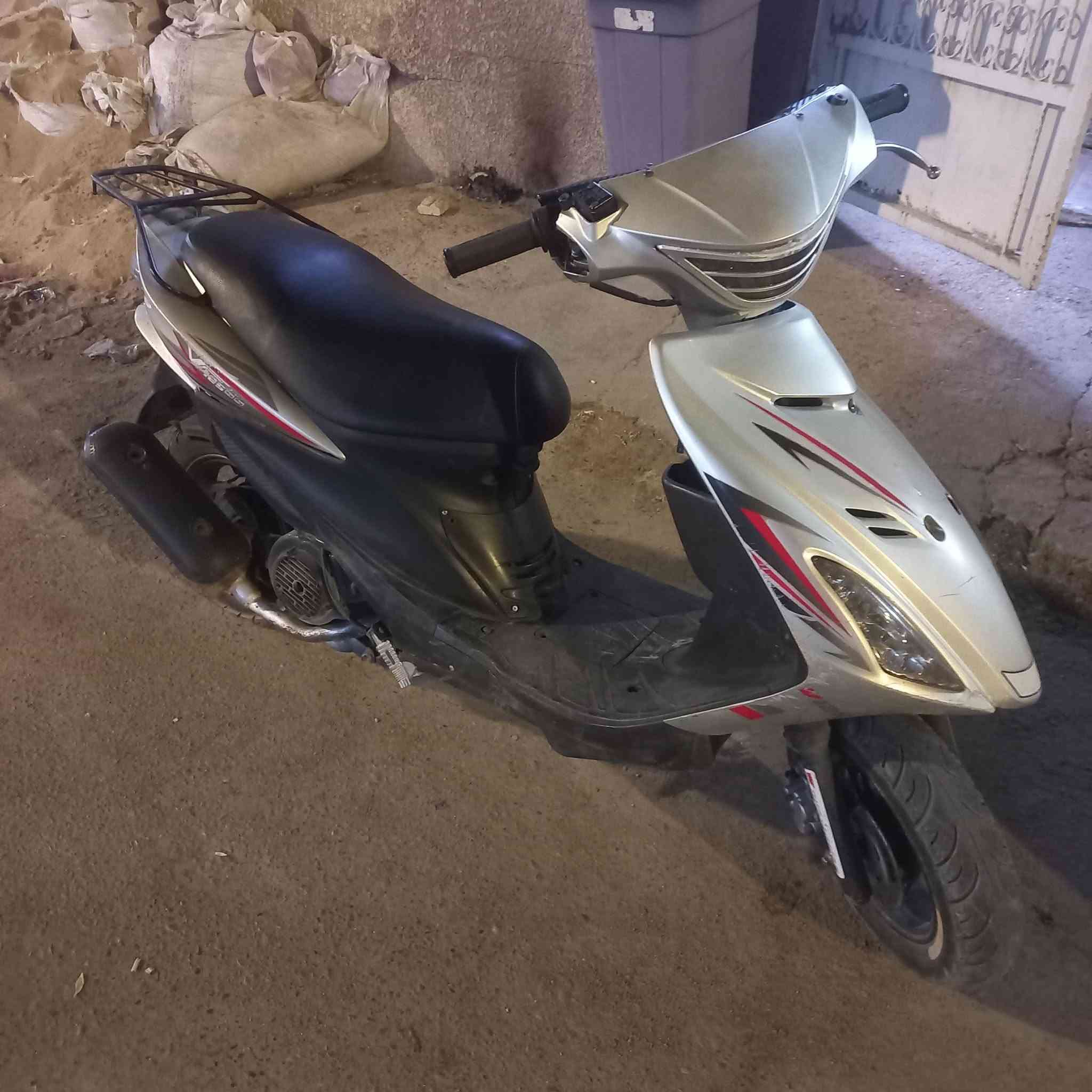 السلام عليكم
دراجه للبيع 
العنوان الصليخ
***********
