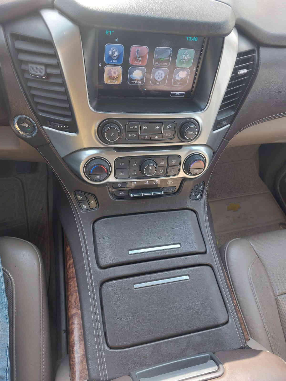 السلام عليكم للبيع فقط 
سوبر بان طويل رقم اربيل الدولي بسمنه موديل ١٧ برايمر غني عن التعريف  فول الفول كندية كفالة عامه حته الدعاميات جديده بمعنه الكلمه السياره موجوده بل بصره سعرها اربع شدات وبيهه مجال 
تلفون ***********
